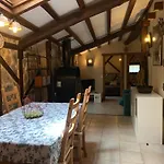 Rustico El Cerezo Apartment Lubayo