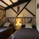 Rustico El Cerezo Apartment
