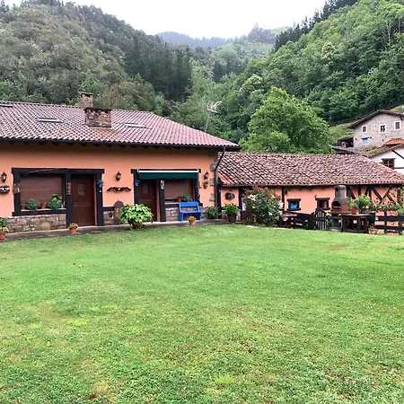Apartament Rustico El Cerezo Lubayo